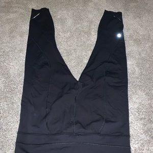 LULULEMON SIZE 8 7/8th BLACK LEGGINGS W/ MESH